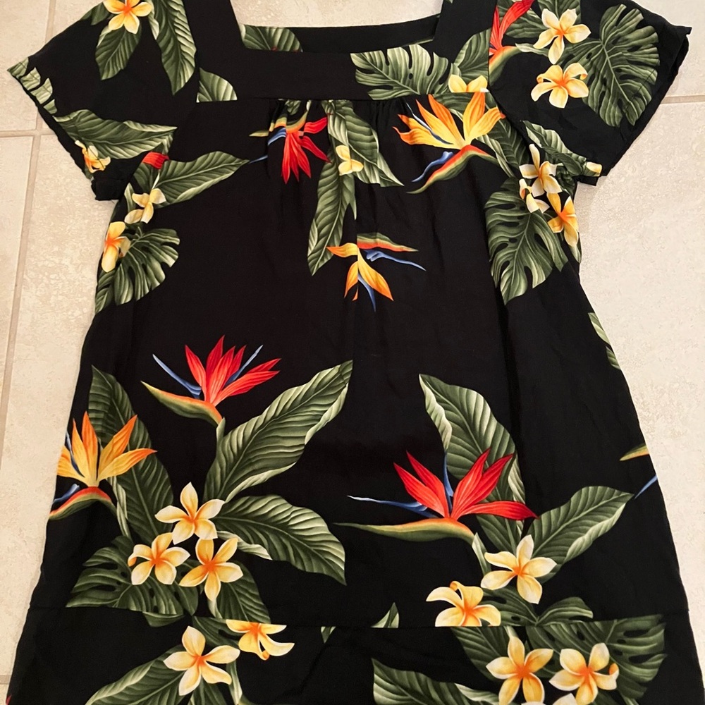 Tropical Floral Black Hawaiian Top